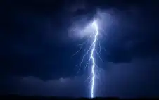 صحيفة نيسان ـ “الأرصاد”: هطولات غزيرة ورعدية شمالي العقبة