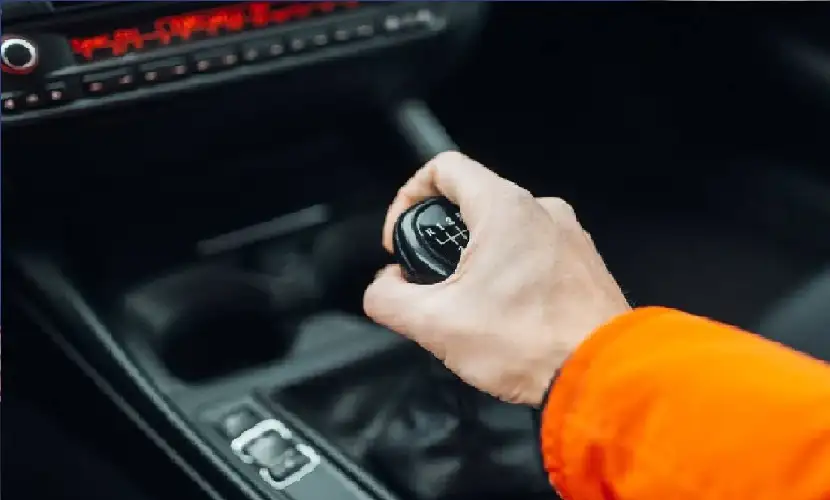 هل يعود ناقل الحركة اليدوي للسيارات