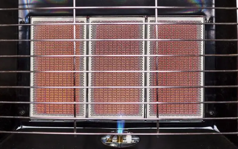 الدفاع المدني يحذر: تجنبوا النوم والمدافئ