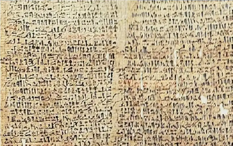 عمرها 4500 عام.. بردية مصرية تروي