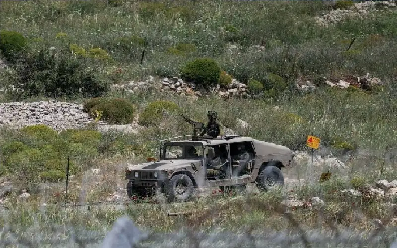 توغل 6 آليات عسكرية إسرائيلية في