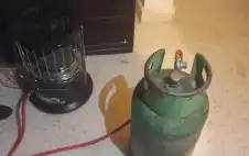 المواصفات تمنع 3 مصانع محلية من