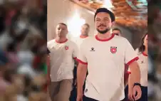 strongولي العهدstrong يطمئن على صحة اللاعب