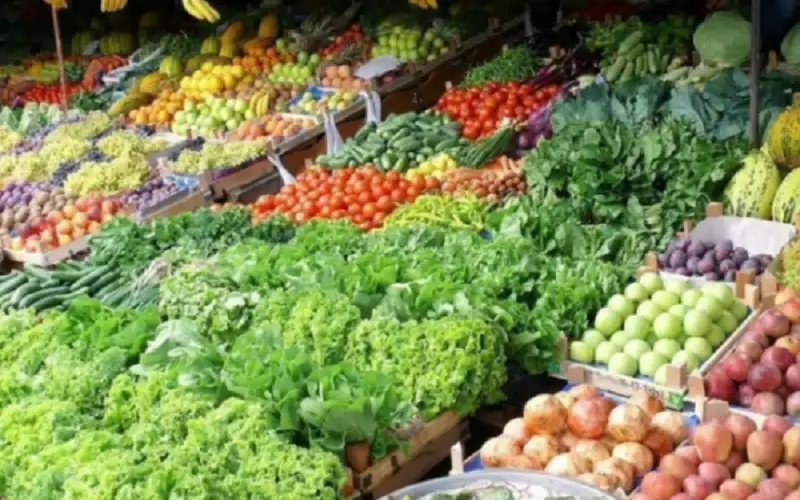 أسعار الخضار والفواكه في السوق المركزي