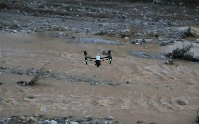 صحيفة نيسان ـ الأمن يحذر: ابتعدوا عن السيول ولا