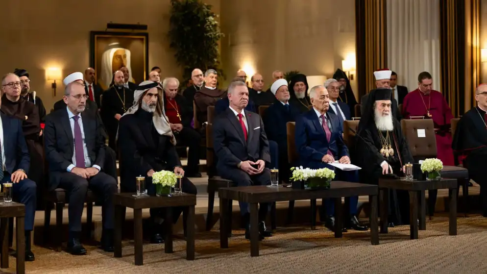 الملك يهنئ المسيحيين في الأردن وفلسطين