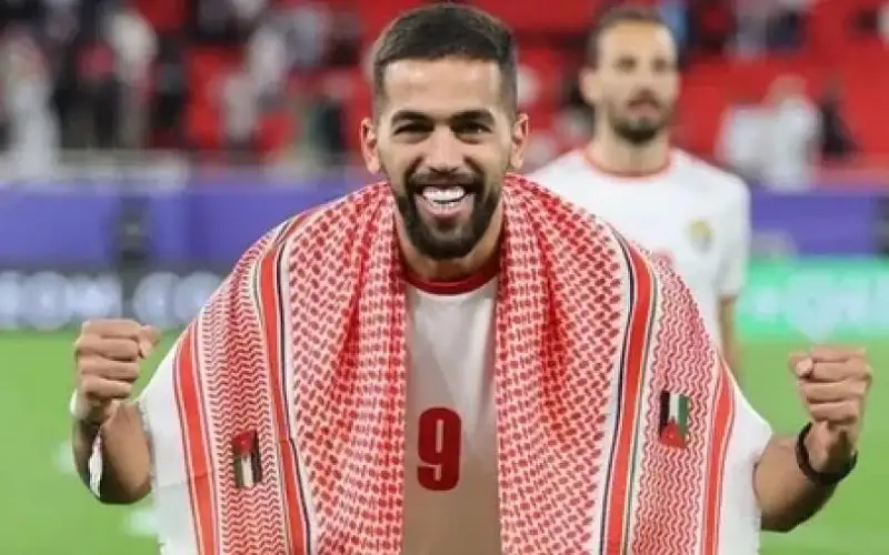 علي علوان هدافا لبطولة كأس العرب