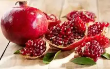 طرق مدهشة لتخstrongزيstrongن الرمان لأسابيع وشهور