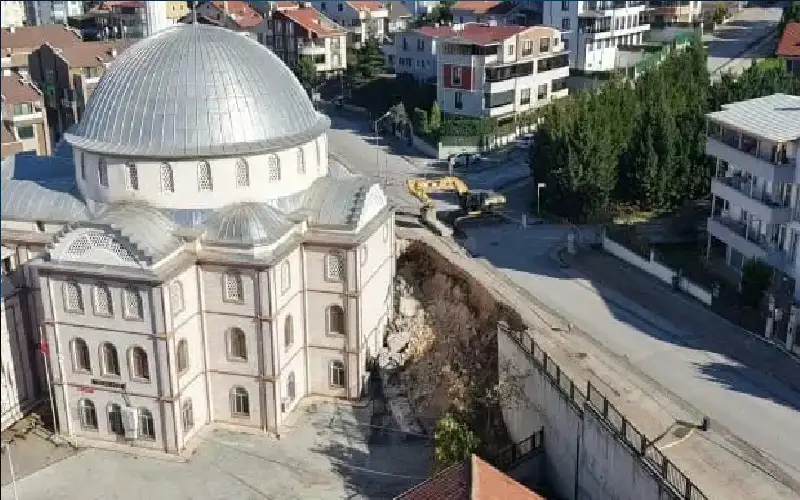 مسنة تنقذ 31 شخصا من الموت