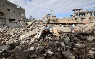 غموض يحيط بأحد أحجار موقع أثري