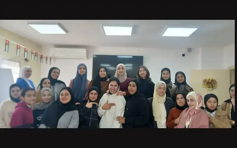 مركز شابات الوسطية ينظم ورشة توعوية