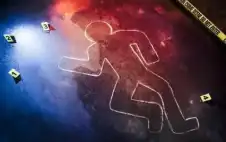 مقتل طفل أثناء عبثه بمسدس والده