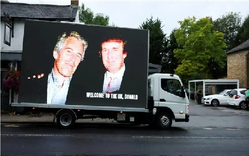 ما هي صورة ترامب المحذوفة من