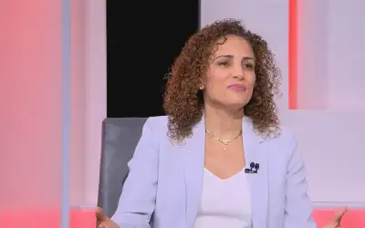 الملك يهنئ العاهل المغربي بتتويج منتخب