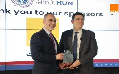 طائرات الدرون بديلا عن المزارعين في