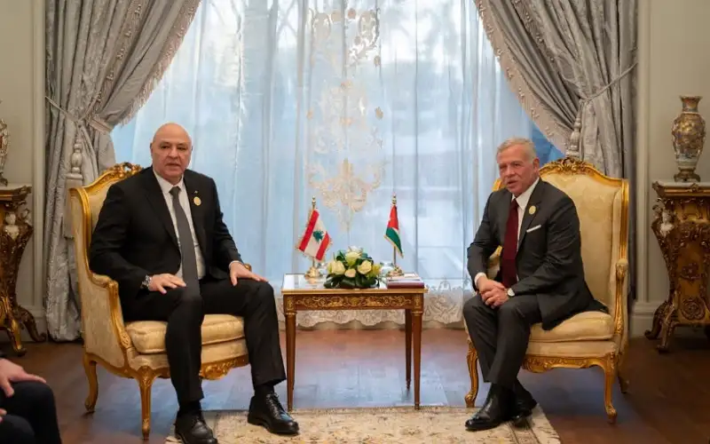 الملك يؤكد دعم الأردن لجهود لبنان