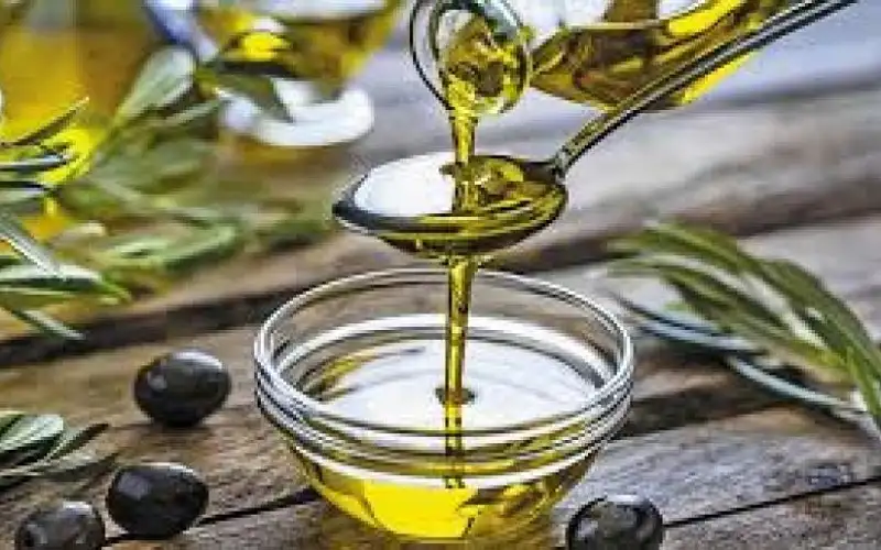 وزير الزراعة: توفر زيت الزيتون المستورد