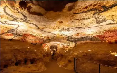 القوائم النهائية للمترشحين في الدوائر المحلية