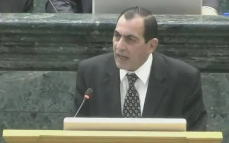 النائب القباعي يطالب باستقالة وزير الطاقة