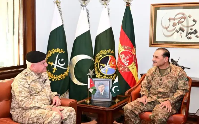 الأردن وباكستان يبحثان سبل تعزيز التعاون