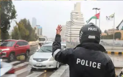 مشاجرة بين عائلتين عربيتين تغلق شوارع