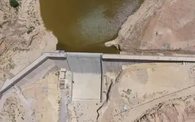 طالبة في الأردنية تحاول الانتحار بالقاء