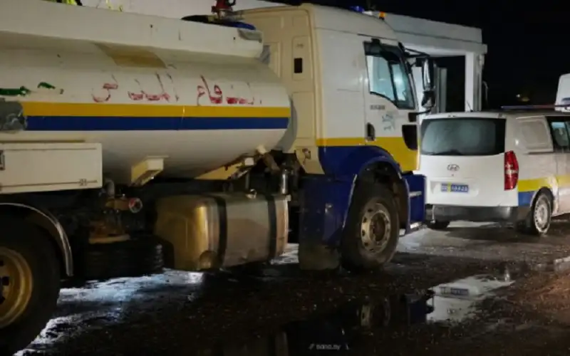 إنقاذ أشخاص من الغرق خلال محاولتهم