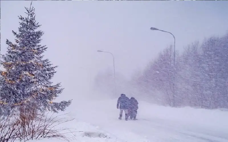 مصرع شخصين وانقطاع الكهرباء عن آلاف