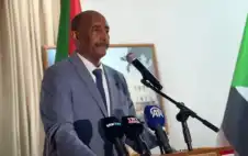 اstrongلبstrongرهان: لا هدنة في السودان قبل