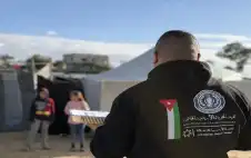 الحملة strongالأردنstrongية توزع وجبات المنسف في