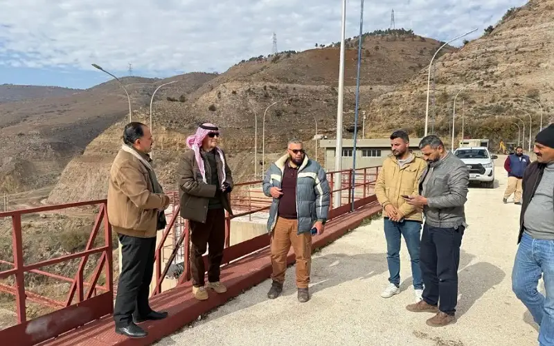 أبو السعود يطلع على انسيابية المياه
