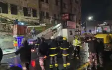 انهيار شرفة مبنى وسط إربد التجاري