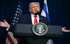 ترامب يلوح بالتدخل في احتجاجات إيران