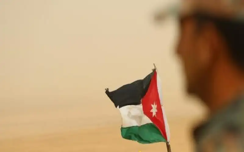 الجيش يضبط 3 اشخاص حاولوا التسلل