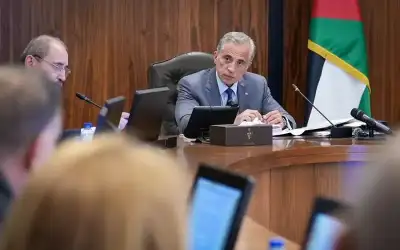 صحيفة نيسان ـ رئيس الوزراء يؤكد جاهزية الحكومة لمواجهة