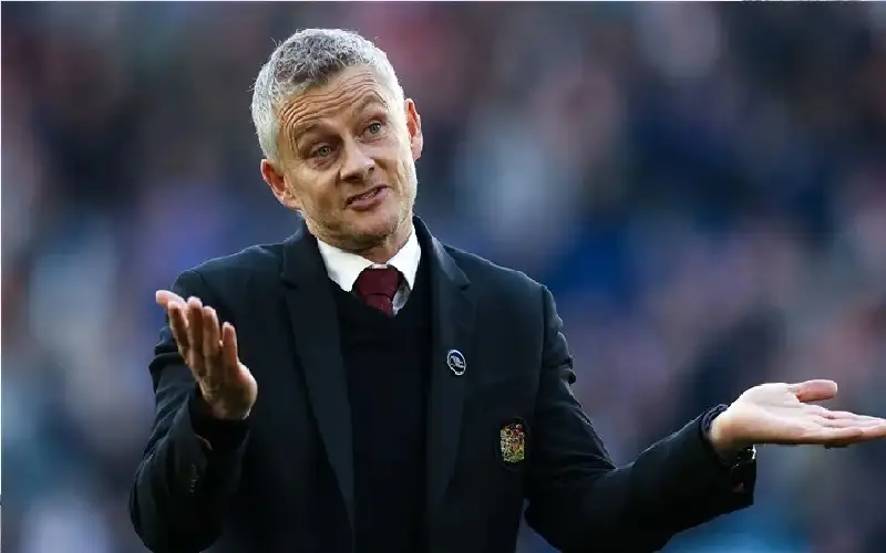 سولشاير يعرض نفسه لتولي تدريب مانشستر