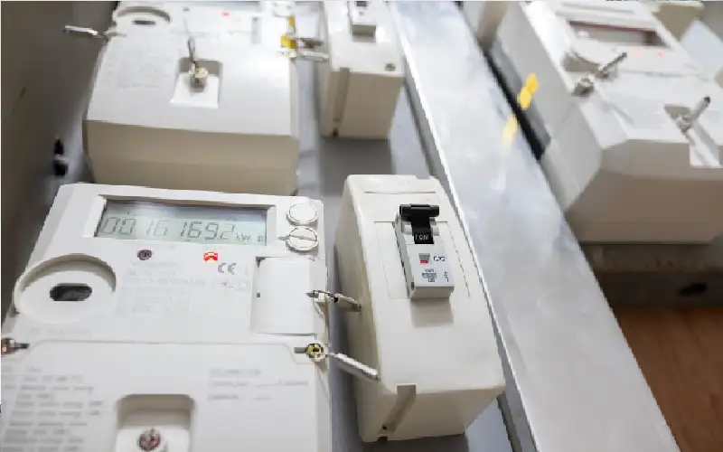 هيئة الطاقة: قراءات عدادات الكهرباء دقيقة