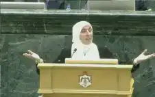 طهبوب تستجوب وstrongزيstrongر العمل بـ 100