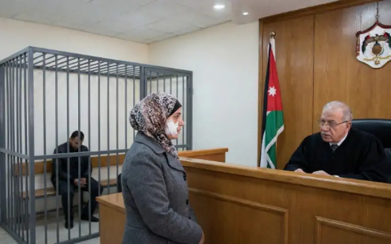 جنايات عمان تقتص لسيدة شوه طليقها