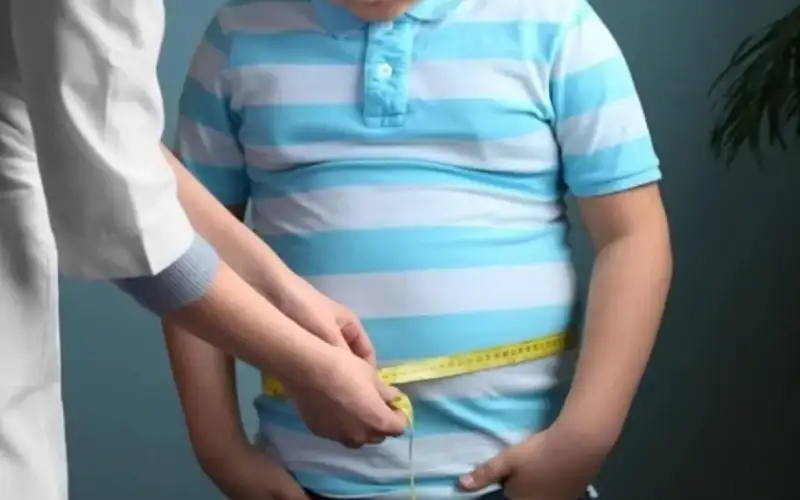 كيف تحمي طفلك من السمنة؟ الأسباب