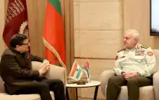 الحنيطي يلتقي السفير الهندي ويؤكد متانة