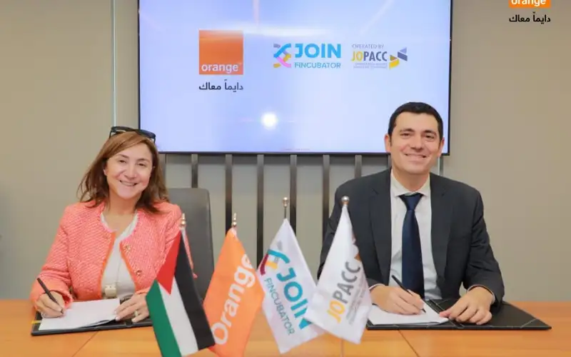 أورنج الأردن وجوباك توقعان مذكرة تفاهم