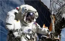 مشكلة صحية تدفع ناسا إلى إلغاء