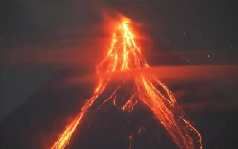 الفلبين: إجلاء نحو 3 آلاف شخص