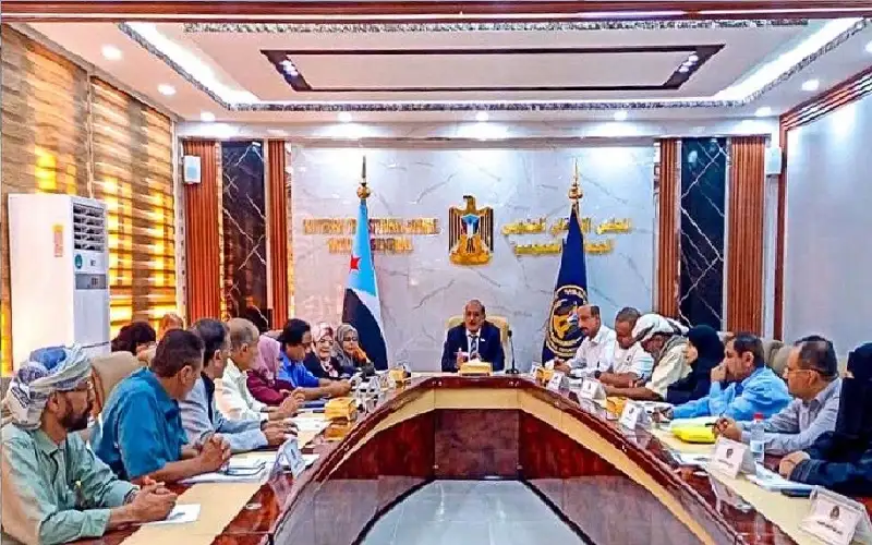 اليمن.. المجلس الانتقالي الجنوبي يحل نفسه