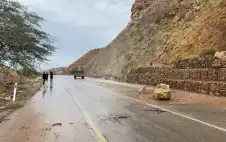 إغلاق احتراstrongزيstrong لطريق وادي شعيب وانتشار