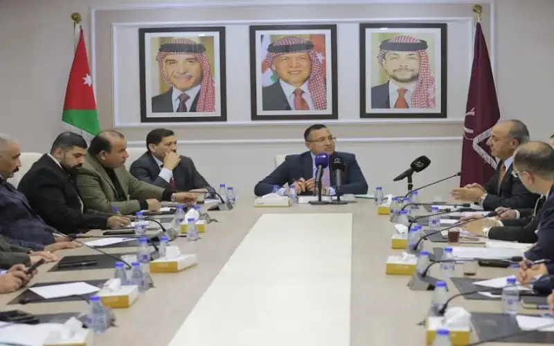 الشواربة: خطة إصلاحية خفضت عدد الموظفين