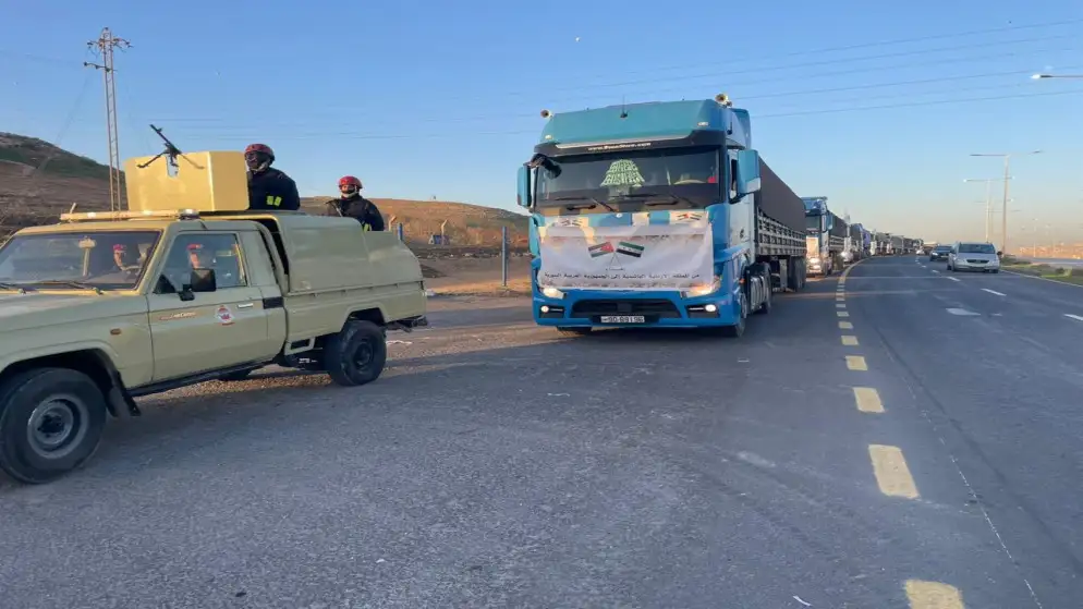 الأردن يسير 51 شاحنة مساعدات إنسانية