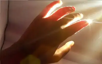 صحة ـ بريق الحياة.. ما قصة الضوء الذي