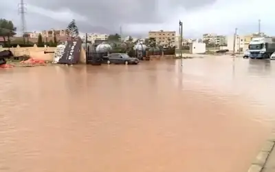 الضريبة تبدأ بصرف الرديات والأولوية للموظفين